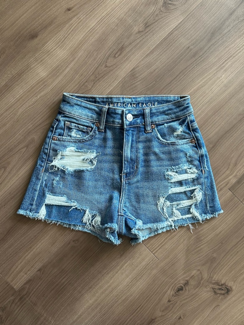 Distressed shorts size 000
